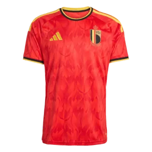 Camiseta de la selección de Bélgica para el Mundial 2026 - Equipación local roja con diseño de llamas tonales.
