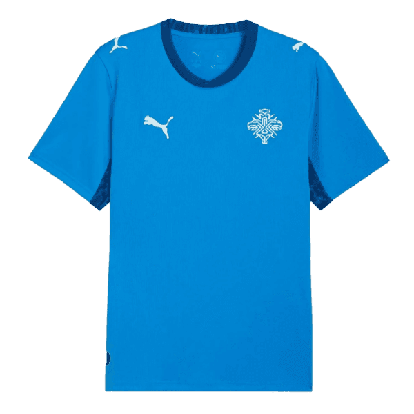 Nueva equipación de la selección de Islandia para la Copa del Mundo 2026: diseño en azul eléctrico inspirado en los glaciares y la cultura nórdica.