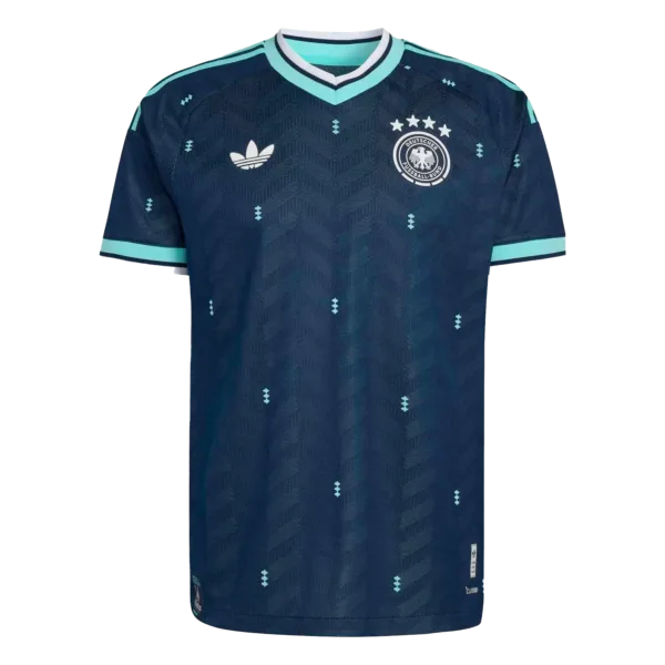 Segunda equipación de la selección alemana para el torneo 2026, con diseño de inspiración clásica y patrones geométricos.