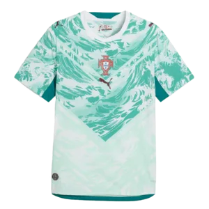 Camiseta de la selección de Portugal para el Mundial 2026 - Equipación de visitante blanca con patrones artísticos en verde agua.