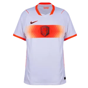 Camiseta de la selección de Países Bajos para el Mundial 2026 - Equipación de visitante blanca con franja naranja degradada.
