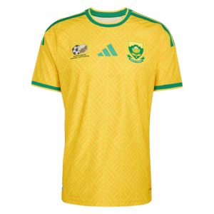 Camiseta de la selección de Sudáfrica para el Mundial 2026 - Equipación local amarilla con detalles verdes.