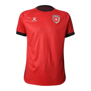 Camiseta de la selección de Jordania para el Mundial 2026 - Equipación visitante roja con detalles negros.