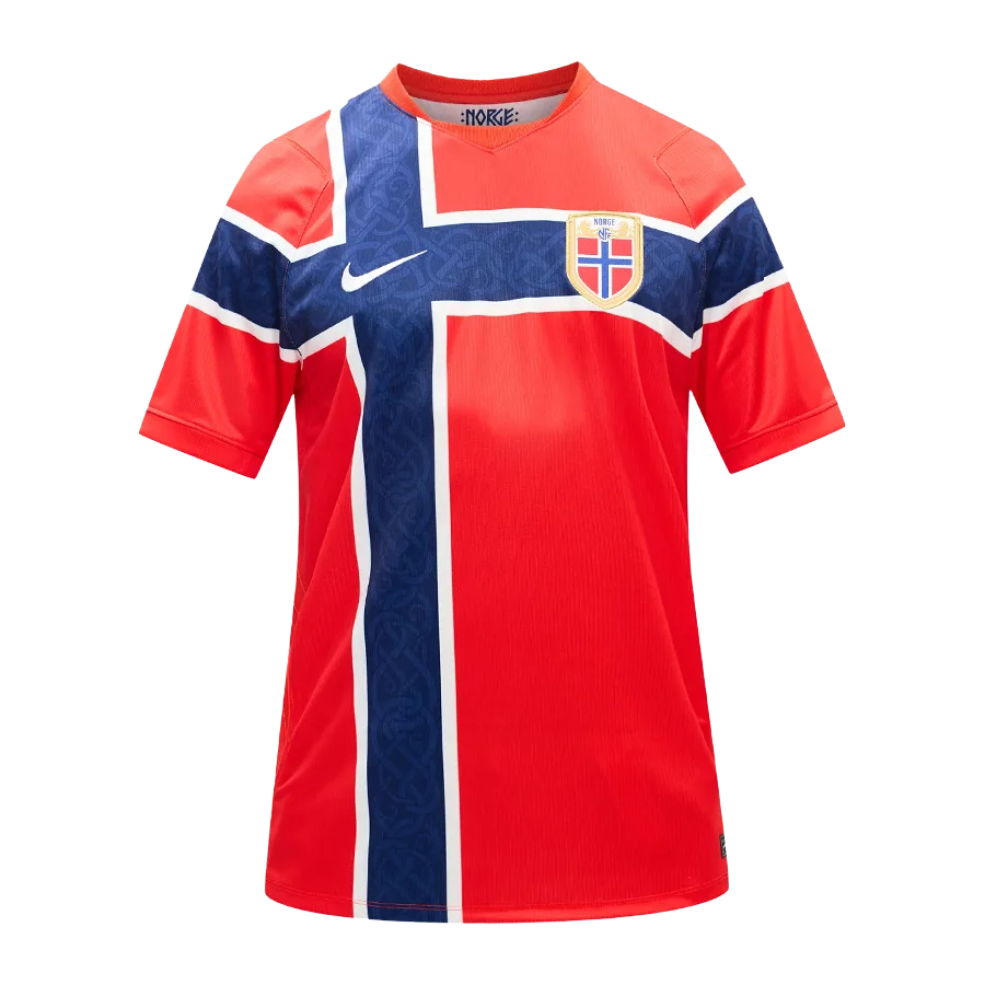 Camiseta local de Noruega Mundial 2026 - Diseño rojo con gran cruz nórdica azul y blanca.